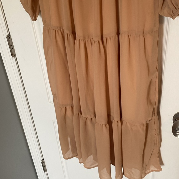 Tan long sleeve dress - Picture 3 of 8